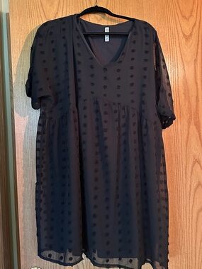 Zenana Outfitters Black Swiss Dot V-Neck Midi Dress